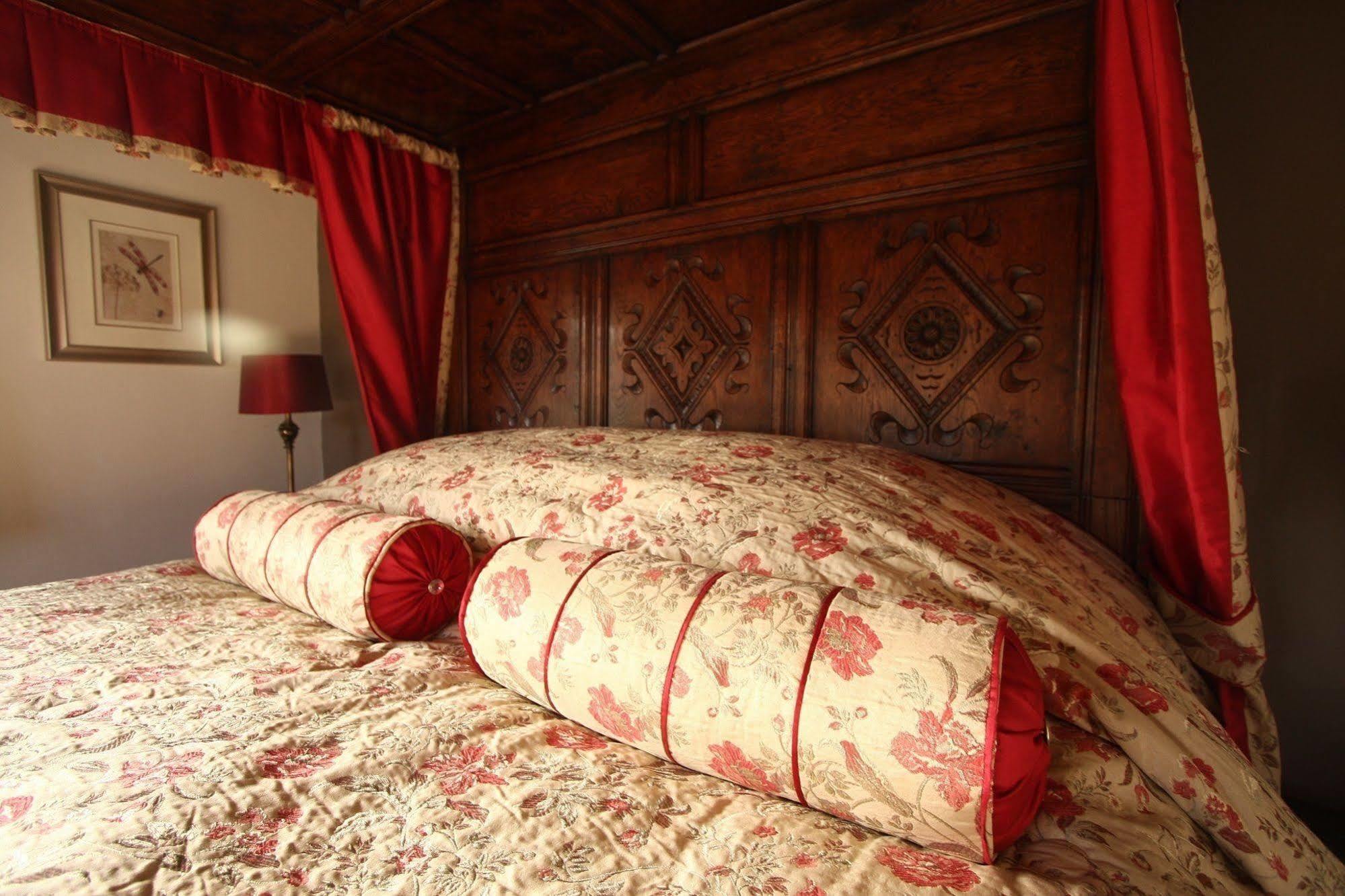 The Oxenham Arms Hotel Devon South Zeal 외부 사진