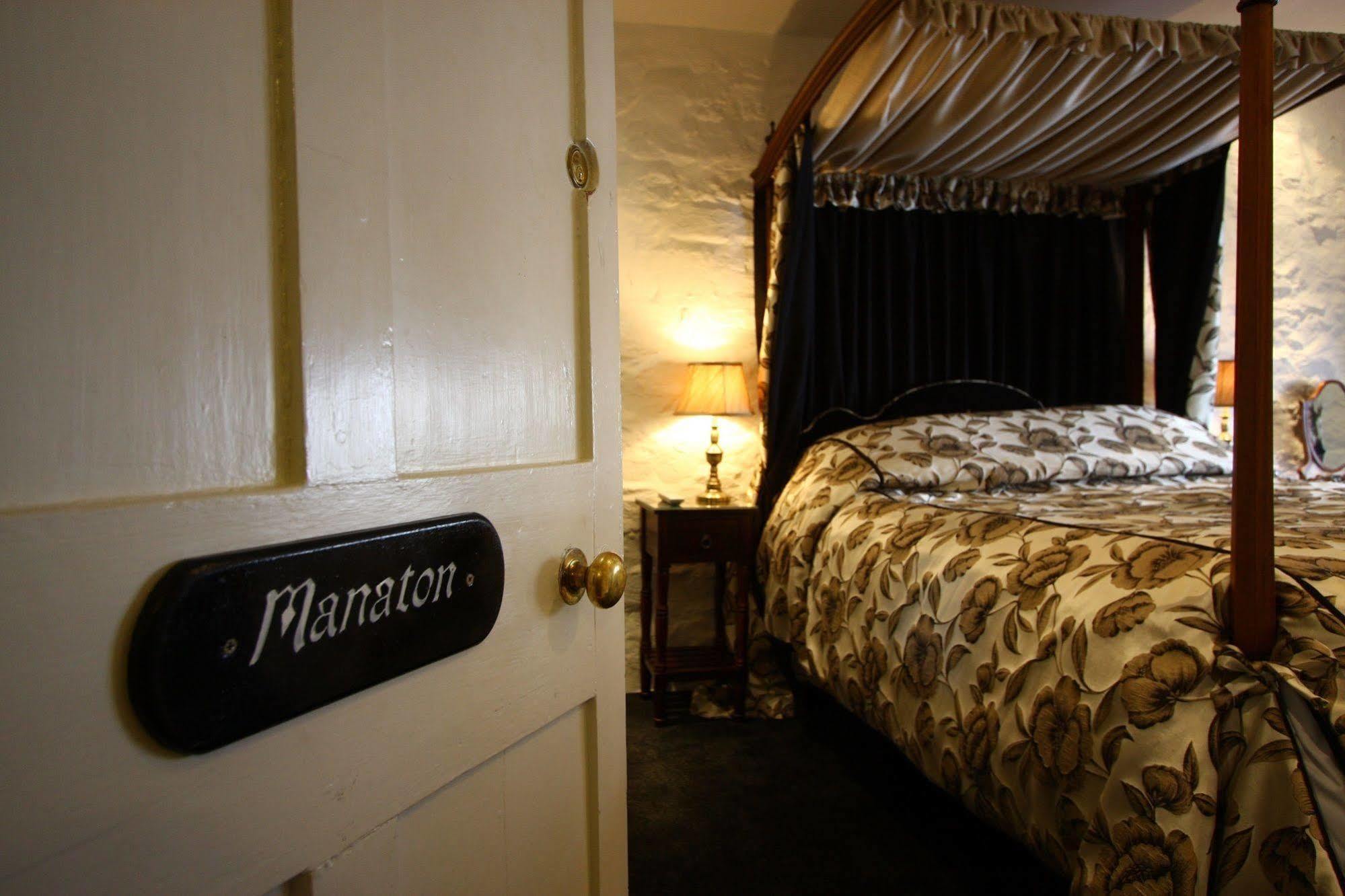 The Oxenham Arms Hotel Devon South Zeal 외부 사진